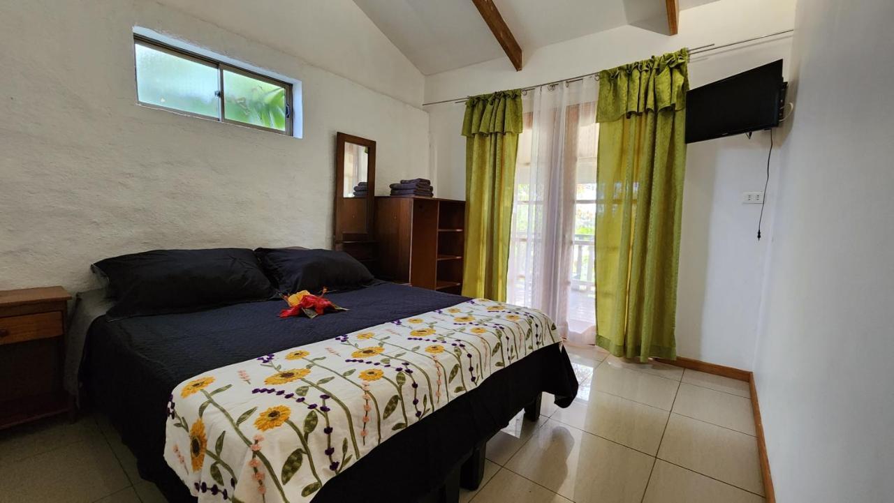 Cabanas Manuto Hanga Roa Exterior foto